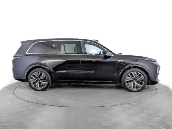 Li Auto (Lixiang) L9 I с пробегом 2023 года, цена 6 900 000 рублей, 21556 км, внедорожник, Автокод Объявления
