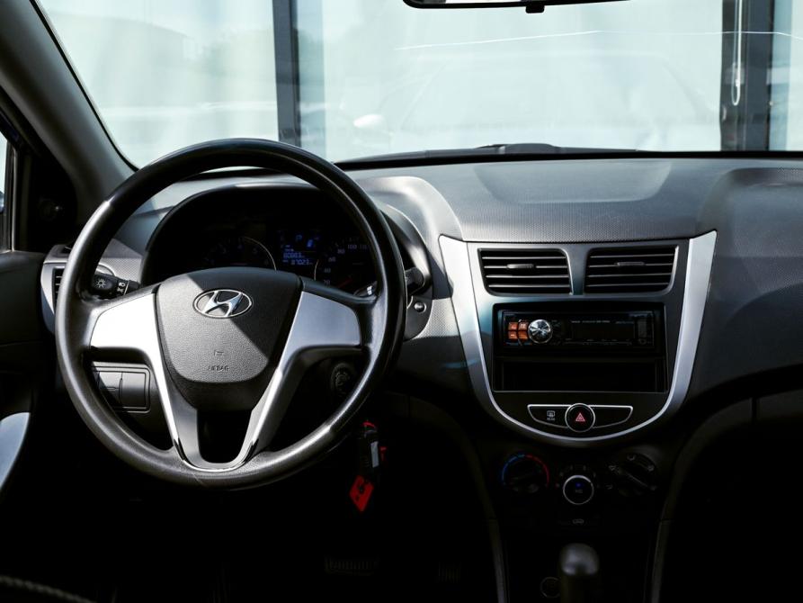 Hyundai Solaris I Екатеринбург  - изображение 17