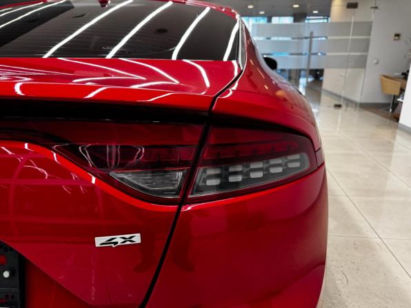 Kia Stinger I Рестайлинг с пробегом 2022 года, цена 3 600 000 рублей, 26513 км, лифтбек, Автокод Объявления