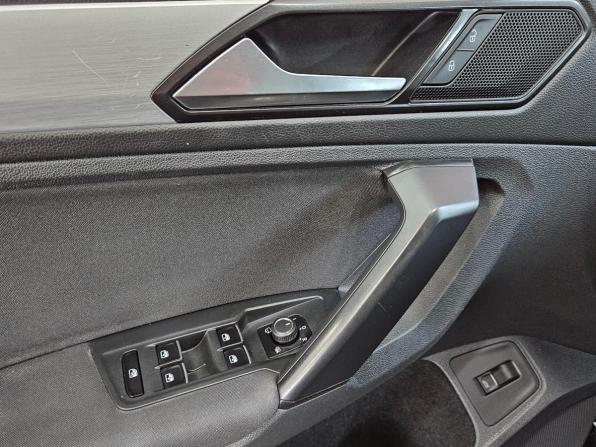 Volkswagen Tiguan II с пробегом 2017 года, цена 2 049 000 рублей, 160566 км, внедорожник, Автокод Объявления
