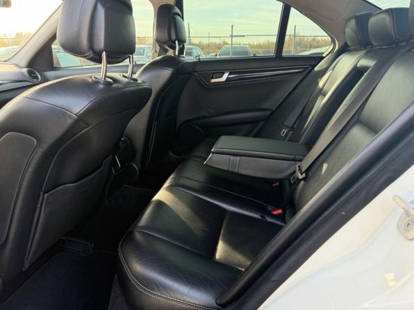 Mercedes-Benz C-Класс III (W204) Рестайлинг с пробегом 2011 года, цена 1 340 000 рублей, 253000 км, седан, Автокод Объявления