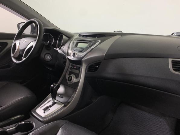 Hyundai Avante V с пробегом 2012 года, цена 715 000 рублей, 234306 км, седан, Автокод Объявления