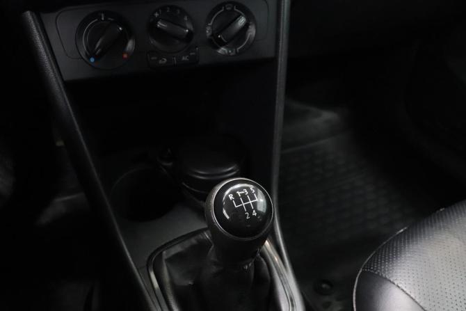 Volkswagen Polo V с пробегом 2012 года, цена 592 000 рублей, 249263 км, седан, Автокод Объявления