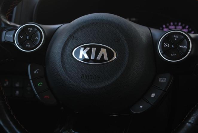 Kia Soul II Рестайлинг с пробегом 2017 года, цена 1 503 000 рублей, 160139 км, хэтчбек, Автокод Объявления