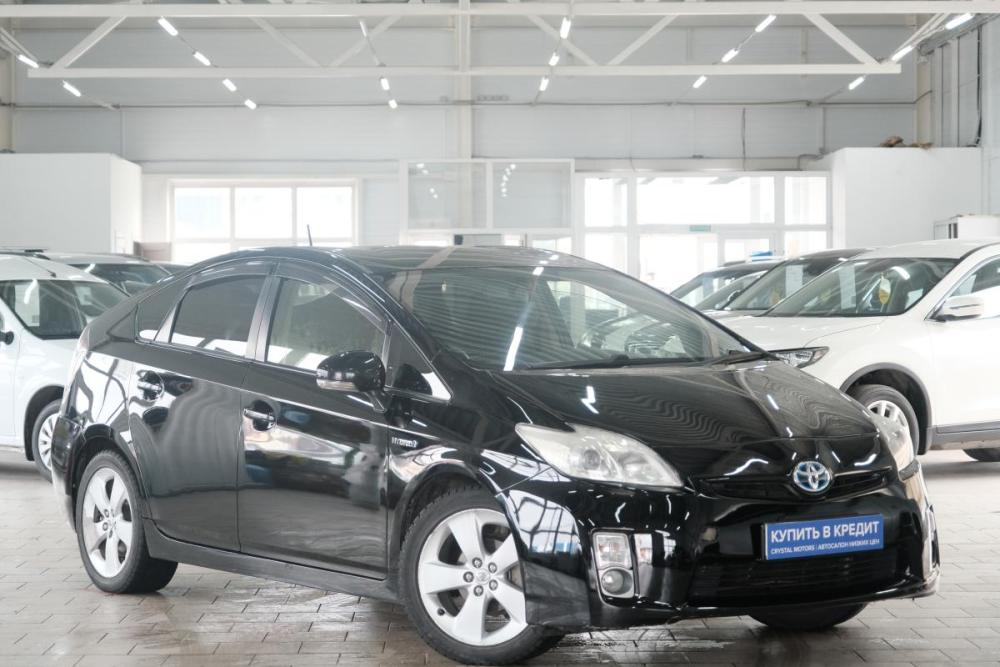 Toyota Prius III Рестайлинг (XW30) Омск  - изображение 1