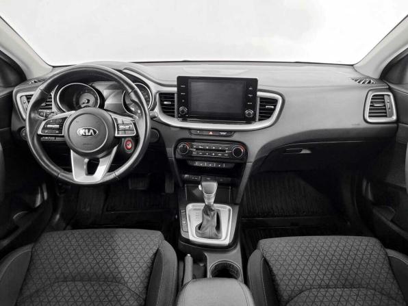 Kia Ceed III с пробегом 2021 года, цена 1 860 000 рублей, 84727 км, универсал, Автокод Объявления