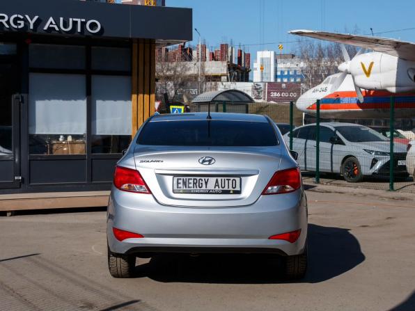 Hyundai Solaris I Рестайлинг с пробегом 2016 года, цена 899 000 рублей, 157818 км, седан, Автокод Объявления