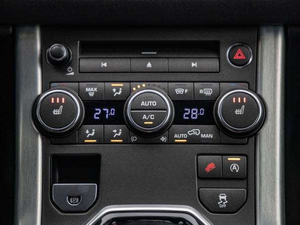 Land Rover Range Rover Evoque I Рестайлинг с пробегом 2015 года, цена 2 398 000 рублей, 177081 км, внедорожник, Автокод Объявления
