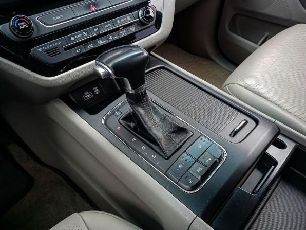 Kia Carnival III с пробегом 2017 года, цена 2 066 500 рублей, 280010 км, минивэн, Автокод Объявления