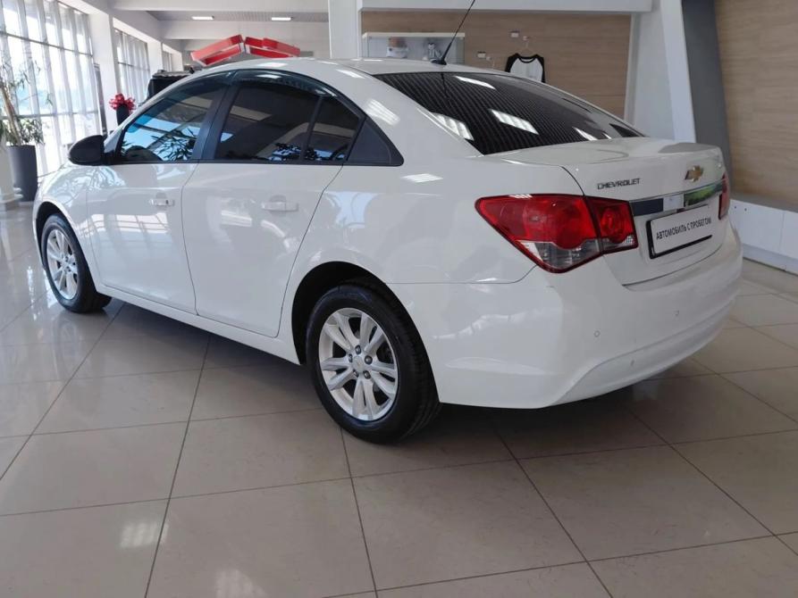 Chevrolet Cruze I Рестайлинг Москва  - изображение 7