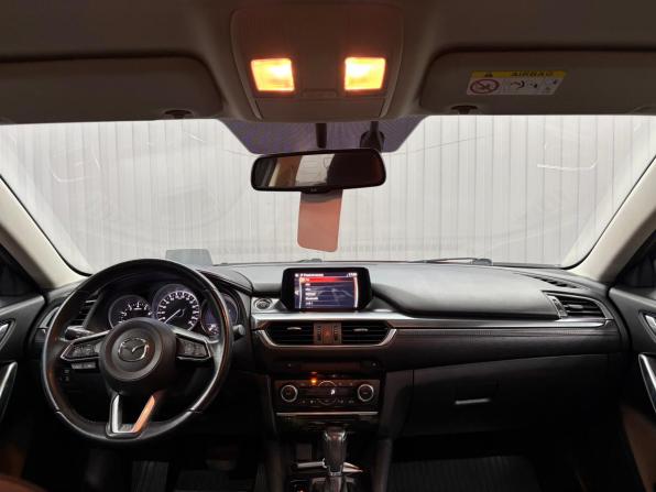 Mazda 6 III (GJ) Рестайлинг с пробегом 2016 года, цена 1 697 000 рублей, 147820 км, седан, Автокод Объявления