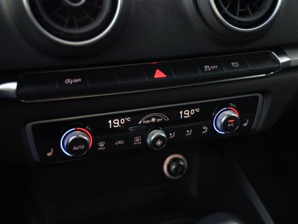 Audi A3 III (8V) Рестайлинг с пробегом 2019 года, цена 1 999 000 рублей, 97384 км, седан, Автокод Объявления