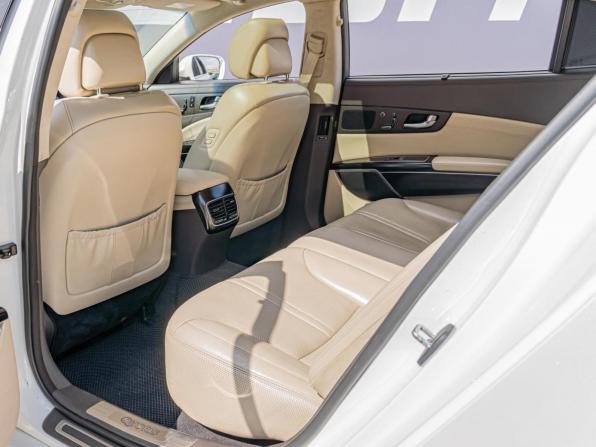 Kia Quoris I с пробегом 2013 года, цена 1 520 000 рублей, 195786 км, седан, Автокод Объявления