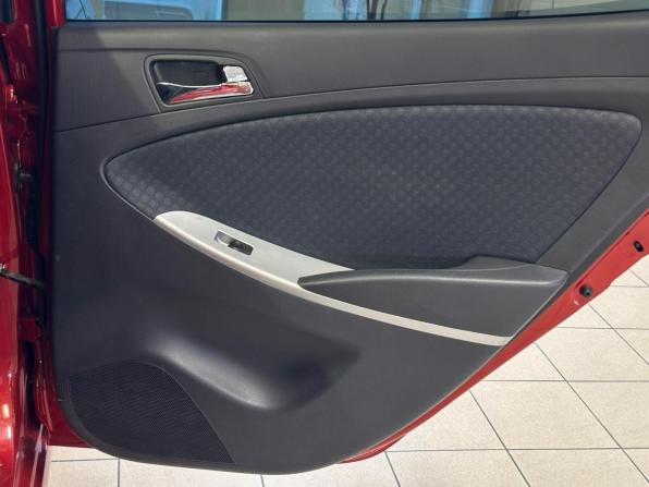 Hyundai Solaris I с пробегом 2012 года, цена 870 000 рублей, 168025 км, хэтчбек, Автокод Объявления
