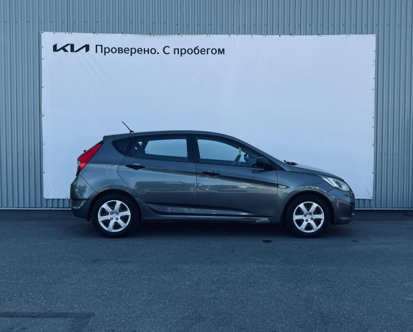 Hyundai Solaris I Санкт-Петербург  - изображение 3