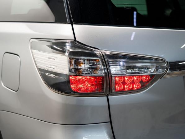 Toyota Wish II Рестайлинг с пробегом 2013 года, цена 1 345 000 рублей, 144000 км, минивэн, Автокод Объявления