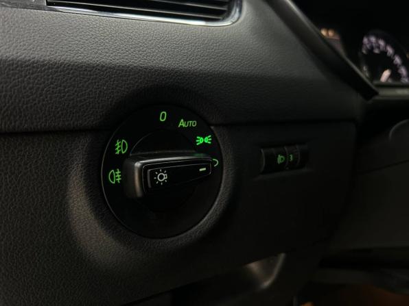 Skoda Octavia III (A7) с пробегом 2014 года, цена 969 000 рублей, 232700 км, лифтбек, Автокод Объявления