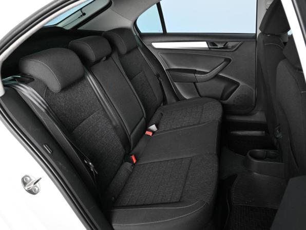 Skoda Rapid II с пробегом 2020 года, цена 1 790 000 рублей, 91607 км, лифтбек, Автокод Объявления
