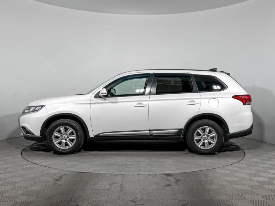 Mitsubishi Outlander III Рестайлинг 2 Санкт-Петербург  - изображение 8