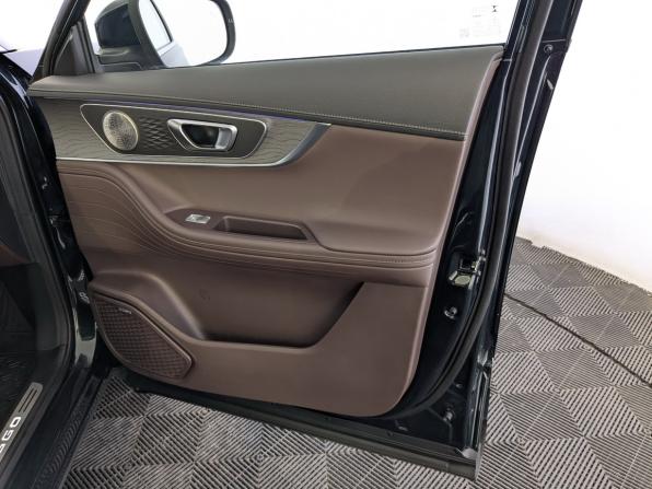 Chery Tiggo 8 Pro Max I Рестайлинг с пробегом 2024 года, цена 2 580 000 рублей, 37529 км, внедорожник, Автокод Объявления