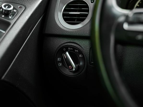 Volkswagen Tiguan I Рестайлинг с пробегом 2014 года, цена 1 290 000 рублей, 279972 км, внедорожник, Автокод Объявления