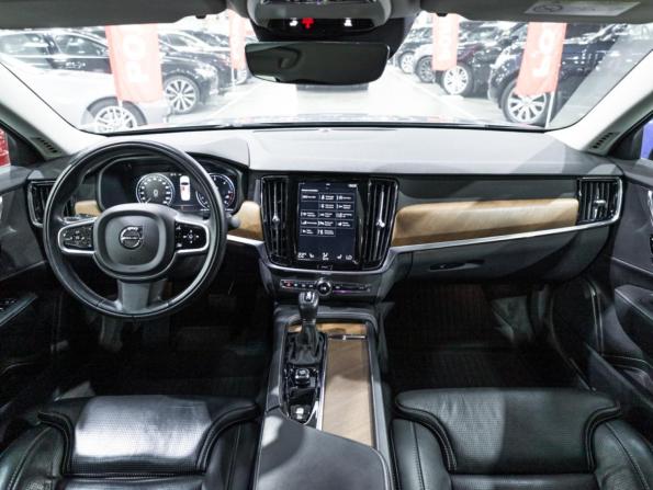 Volvo S90 II с пробегом 2017 года, цена 3 460 000 рублей, 45761 км, седан, Автокод Объявления