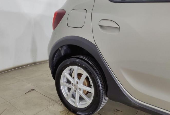 Renault Sandero II с пробегом 2015 года, цена 899 000 рублей, 95387 км, хэтчбек, Автокод Объявления