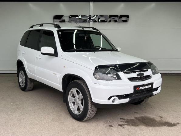 Chevrolet Niva I Рестайлинг с пробегом 2017 года, цена 780 000 рублей, 132535 км, внедорожник, Автокод Объявления