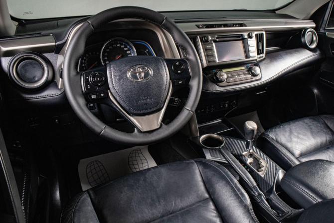 Toyota RAV4 IV (XA40) с пробегом 2013 года, цена 2 199 000 рублей, 173648 км, внедорожник, Автокод Объявления