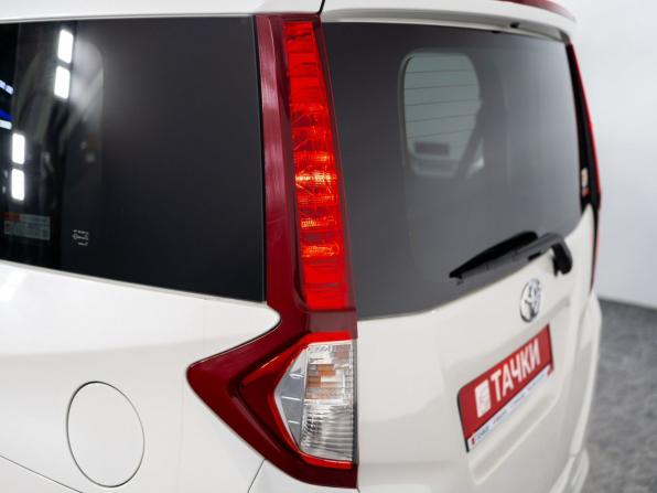 Toyota Roomy I Рестайлинг с пробегом 2021 года, цена 905 000 рублей, 152000 км, микровэн, Автокод Объявления