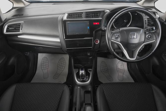 Honda Fit III с пробегом 2016 года, цена 1 199 000 рублей, 84000 км, хэтчбек, Автокод Объявления