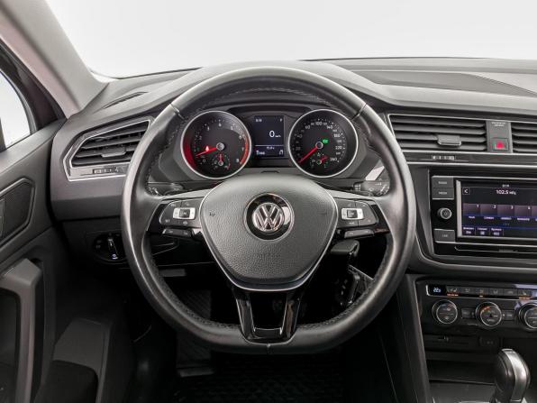 Volkswagen Tiguan II с пробегом 2018 года, цена 2 350 000 рублей, 37000 км, внедорожник, Автокод Объявления