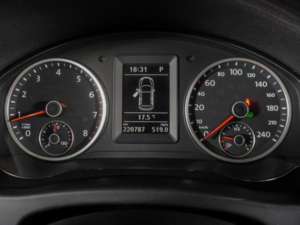 Volkswagen Tiguan I Рестайлинг с пробегом 2016 года, цена 1 589 000 рублей, 220787 км, внедорожник, Автокод Объявления