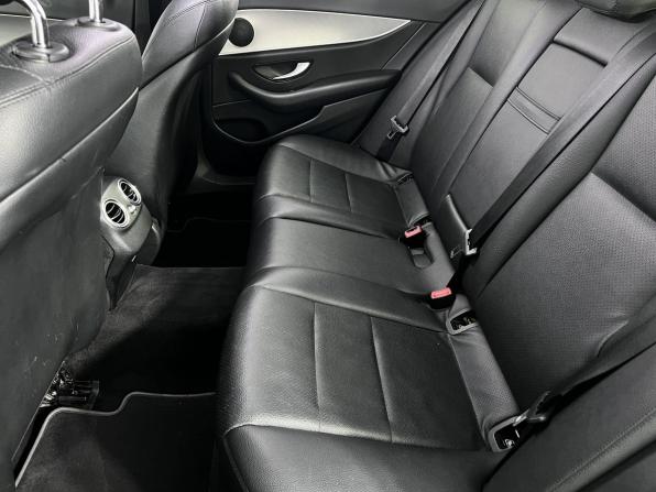 Mercedes-Benz E-Класс V (W213 S213 C238) с пробегом 2018 года, цена 2 100 000 рублей, 239822 км, седан, Автокод Объявления