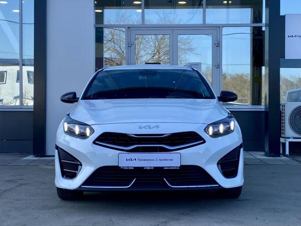Kia Ceed III Рестайлинг с пробегом 2021 года, цена 2 179 000 рублей, 32000 км, универсал, Автокод Объявления