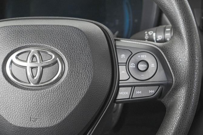 Toyota Corolla Cross I с пробегом 2024 года, цена 2 949 000 рублей, 12800 км, внедорожник, Автокод Объявления