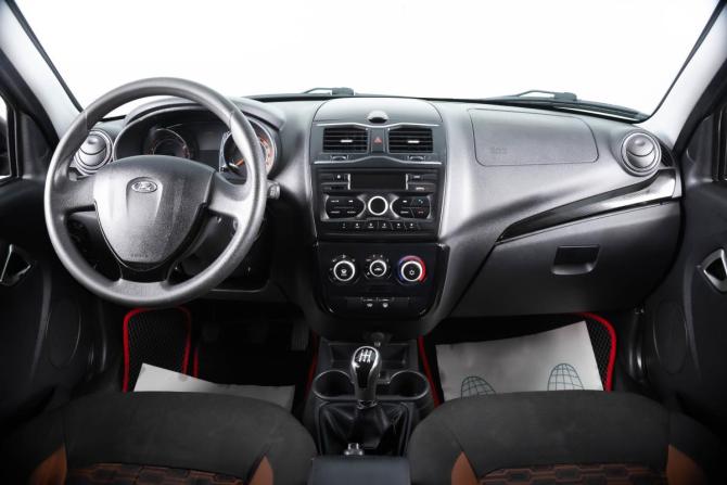 Lada (ВАЗ) Granta I с пробегом 2019 года, цена 899 000 рублей, 92000 км, лифтбек, Автокод Объявления