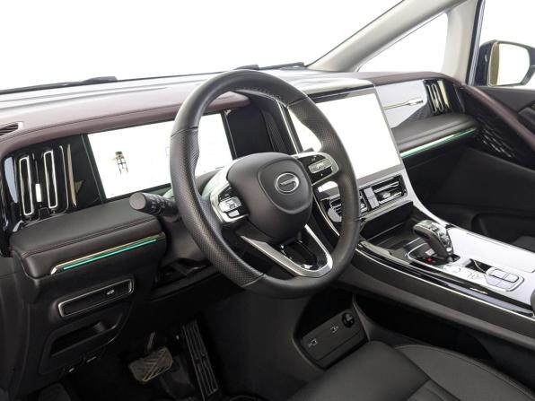 GAC Trumpchi M8 II с пробегом 2023 года, цена 4 350 000 рублей, 3939 км, минивэн, Автокод Объявления