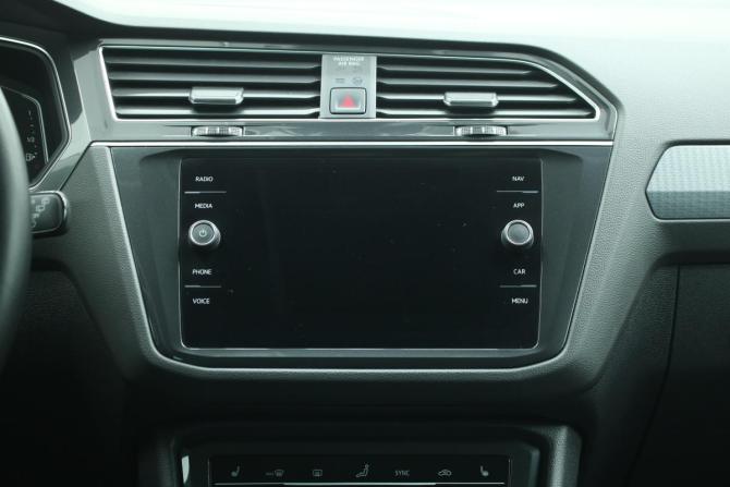 Volkswagen Tiguan II Рестайлинг с пробегом 2021 года, цена 3 200 000 рублей, 52570 км, внедорожник, Автокод Объявления