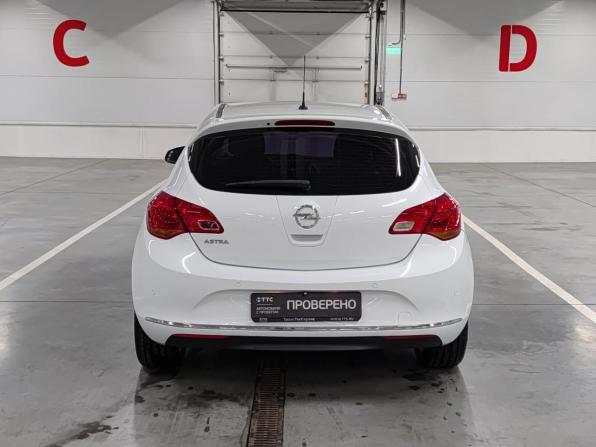 Opel Astra J Рестайлинг с пробегом 2012 года, цена 900 000 рублей, 129425 км, хэтчбек, Автокод Объявления