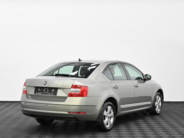 Skoda Octavia III (A7) Рестайлинг с пробегом 2018 года, цена 1 299 000 рублей, 95000 км, лифтбек, Автокод Объявления