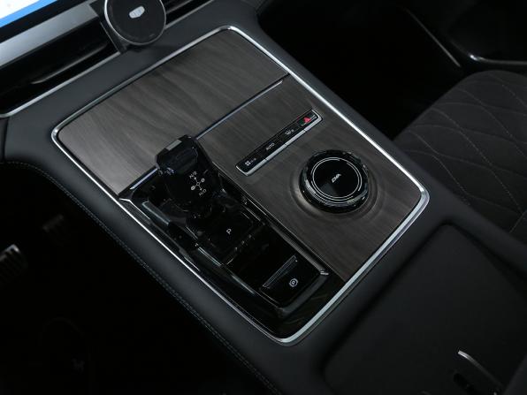 Geely Monjaro I Рестайлинг (China Market) с пробегом 2025 года, цена 3 736 000 рублей, 15716 км, внедорожник, Автокод Объявления