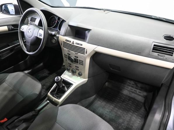 Opel Astra H Рестайлинг с пробегом 2008 года, цена 639 900 рублей, 188000 км, седан, Автокод Объявления