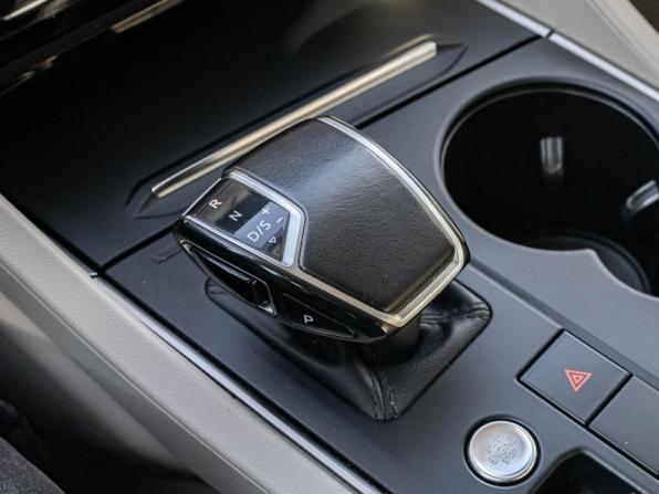 Volkswagen Touareg III с пробегом 2019 года, цена 4 898 000 рублей, 134974 км, внедорожник, Автокод Объявления