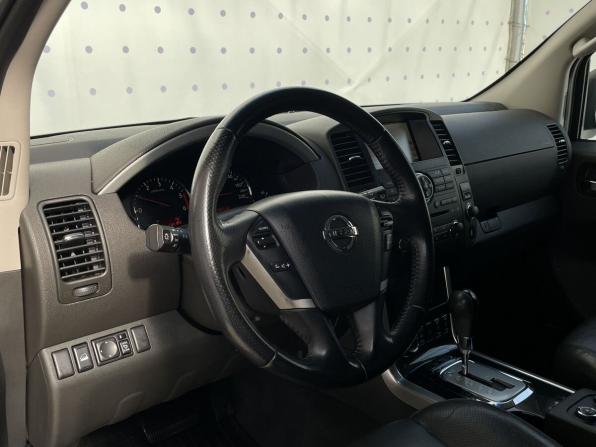 Nissan Pathfinder III Рестайлинг с пробегом 2011 года, цена 1 750 000 рублей, 132712 км, внедорожник, Автокод Объявления
