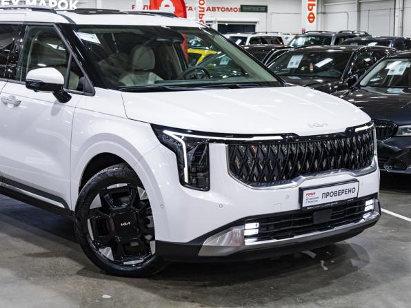 Kia Carnival IV Рестайлинг с пробегом 2024 года, цена 5 899 700 рублей, 32546 км, минивэн, Автокод Объявления