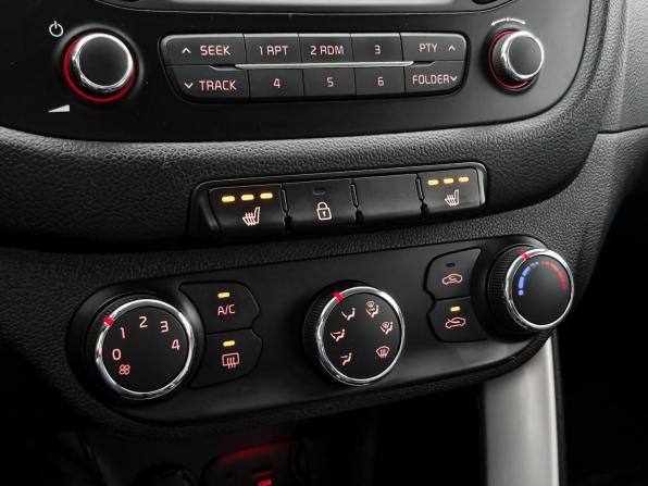 Kia Ceed II с пробегом 2015 года, цена 1 349 000 рублей, 68645 км, универсал, Автокод Объявления