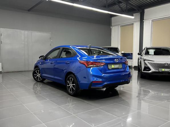 Hyundai Solaris II с пробегом 2017 года, цена 1 175 000 рублей, 138729 км, седан, Автокод Объявления