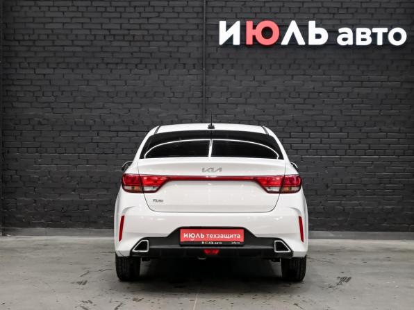 Kia Rio IV Рестайлинг с пробегом 2021 года, цена 1 300 000 рублей, 171438 км, седан, Автокод Объявления