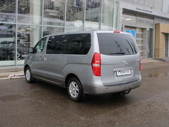 Hyundai H-1 II с пробегом 2014 года, цена 1 580 000 рублей, 228365 км, минивэн, Автокод Объявления